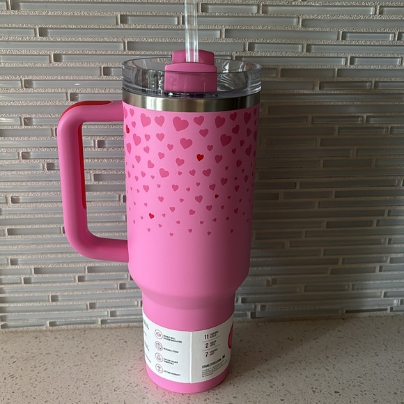Stanley 2025 Valentines Limited Edition Sweet Hearts 40 oz Tumbler. NWT. - Picture 6 of 7